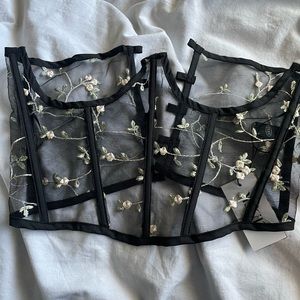 NWT Embroidered Floral Underbust Corset